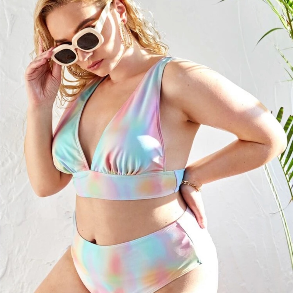 Cute Plus Sized Tie Dye Bikini